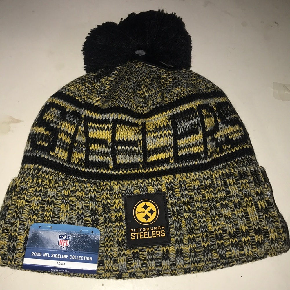 NWT NFL Steelers Knit Pom Beanie